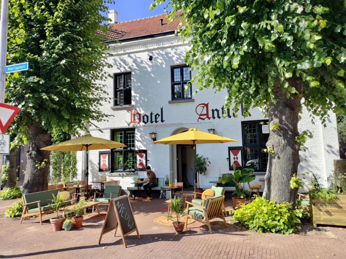 Nieuw Antiek Hotel Helden